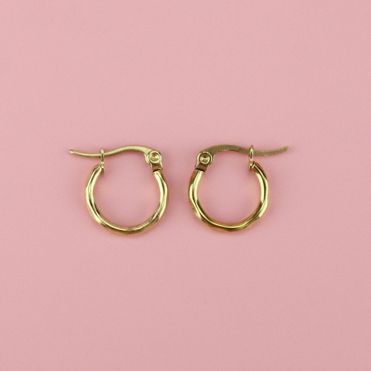 Diamond Cut Hoop Earrings (Gold Plated) Sour Cherry