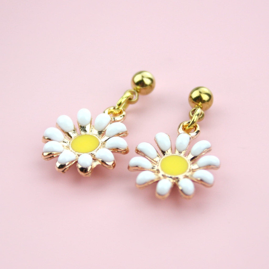 Gold plated stainless steel studs with daisy charms