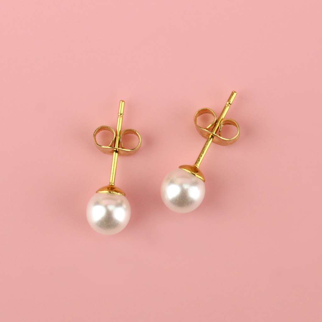 Gold plated stainless steel 6mm pearl stud earring
