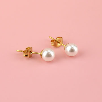 Gold plated stainless steel 6mm pearl stud earring