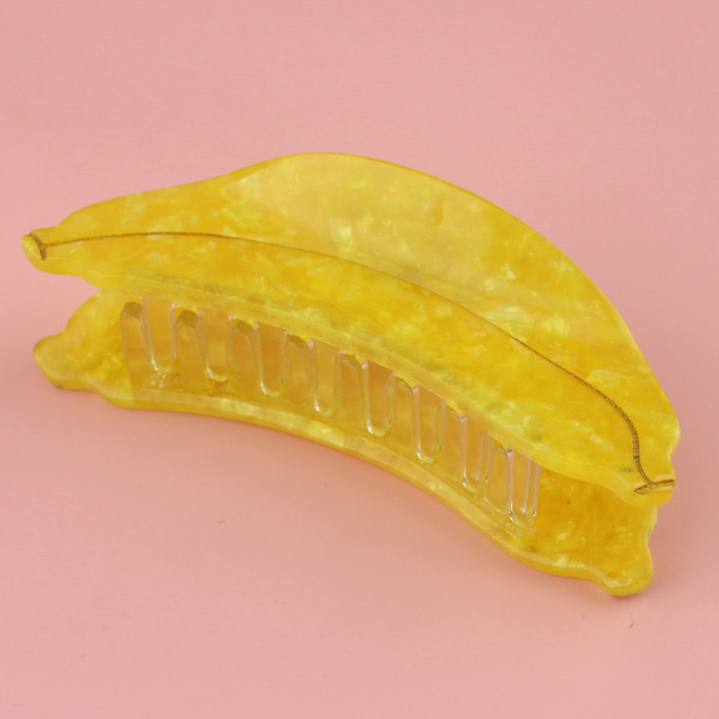 Banana shaped claw clip - showing the inside of the clip