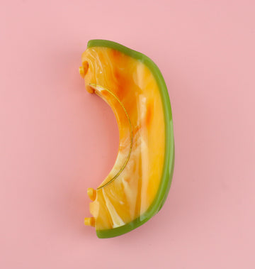 Cantaloupe shaped claw clip
