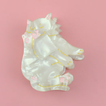 White marble acrylic cat claw clip featuring a cat clip 