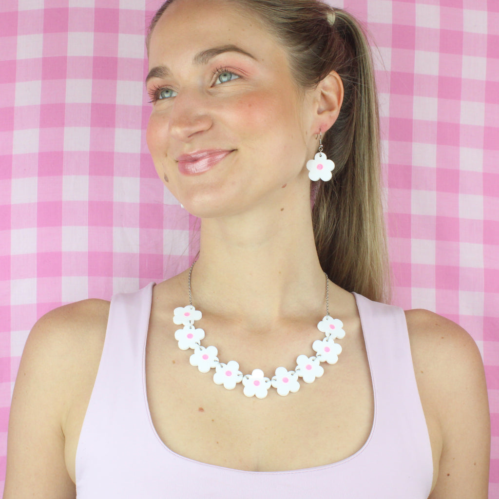 Daisy Chain Necklace - Sour Cherry