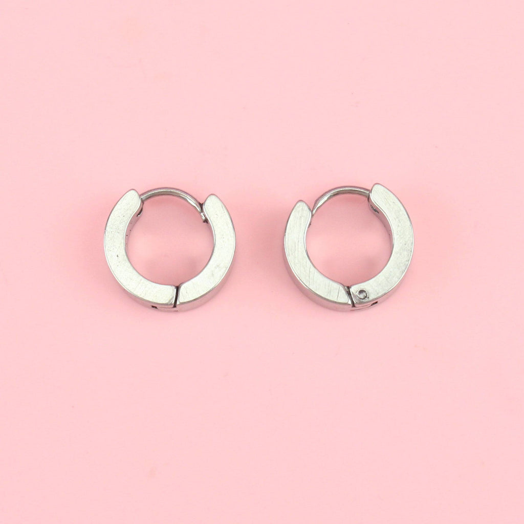 Huggie Hoop Earrings - Sour Cherry