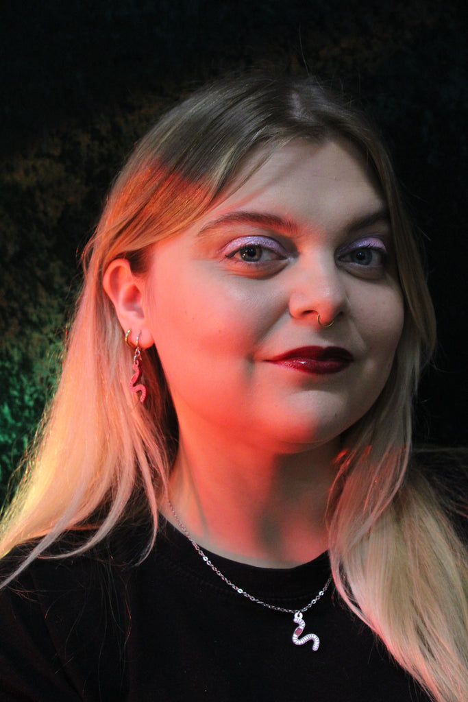 Do The Worm Necklace - Sour Cherry