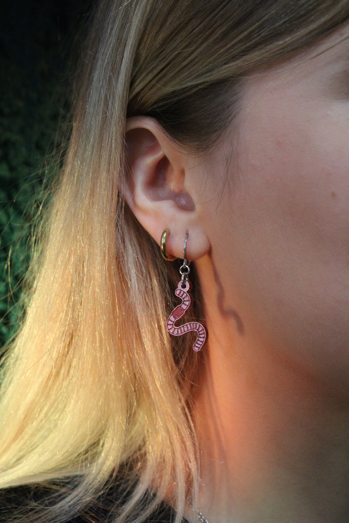 Do The Worm Huggie Hoop Earrings - Sour Cherry