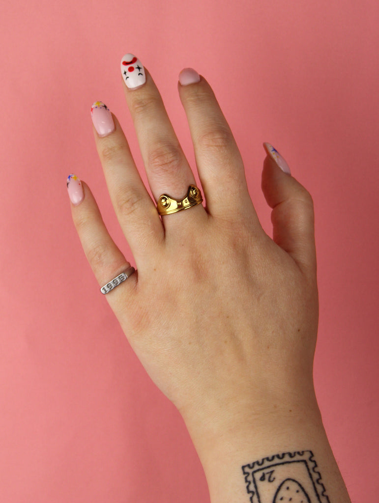 King Harold Frog Ring (Gold Plated) - Sour Cherry