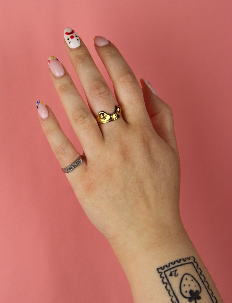 King Harold Frog Ring (Gold Plated) - Sour Cherry