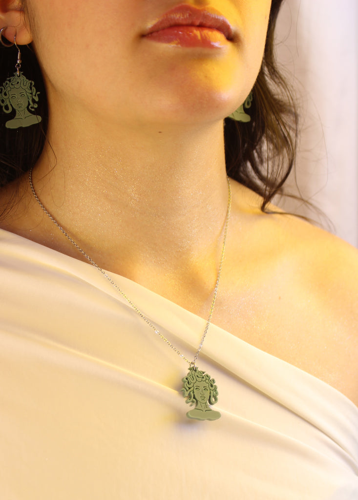 Medusa Necklace - Sour Cherry