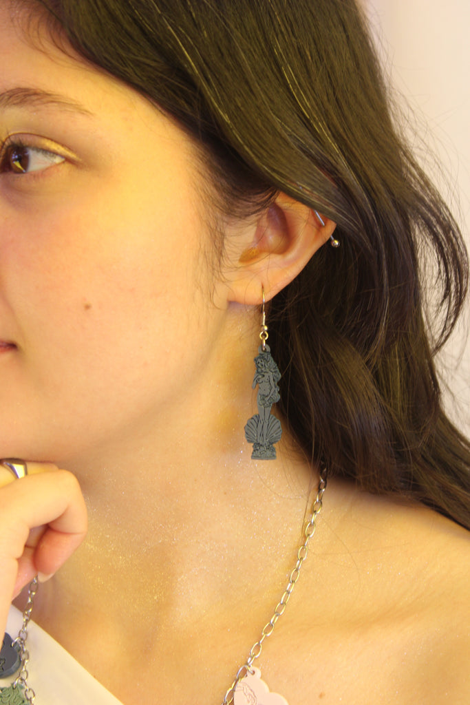 Birth of Venus Body Earrings - Midnight Blue - Sour Cherry