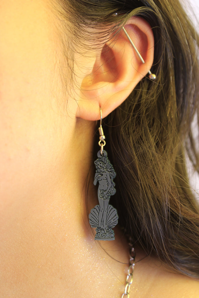 Birth of Venus Body Earrings - Midnight Blue - Sour Cherry
