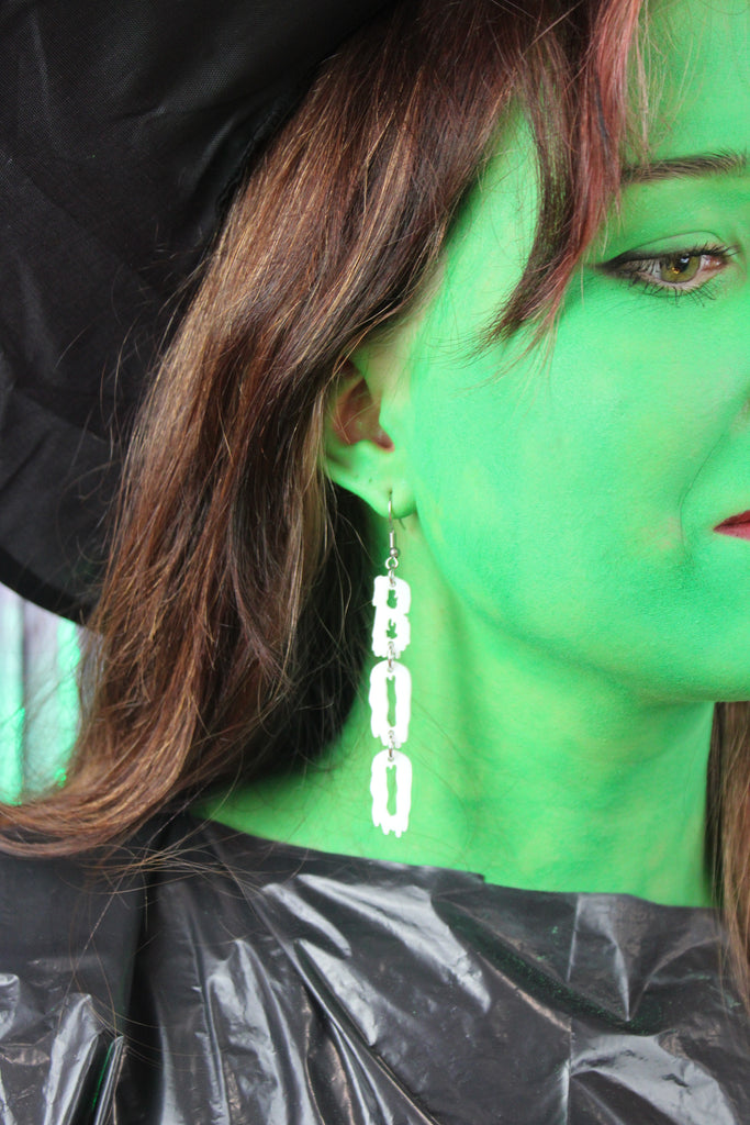 BOO! Earrings - White - Sour Cherry