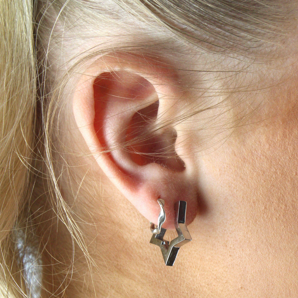 Chunky Star Huggie Hoop Earrings - Sour Cherry