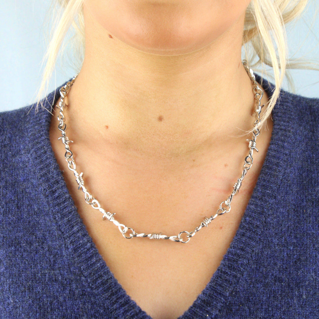 20 Inch Thin Barbed Wire Necklace - Sour Cherry