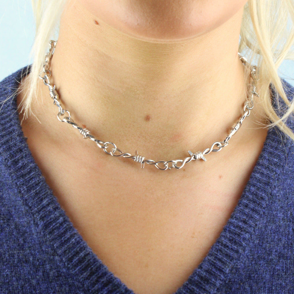16 Inch Thin Barbed Wire Necklace - Sour Cherry
