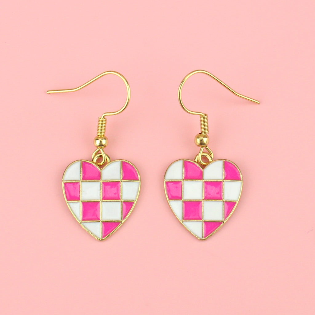 WHITE AND PINK CHECKERBOARD HEARTS BADE FROM GOLD PLATED BASE METAL ON GOLD PLATED STAINLESS STEEL EARWIRES