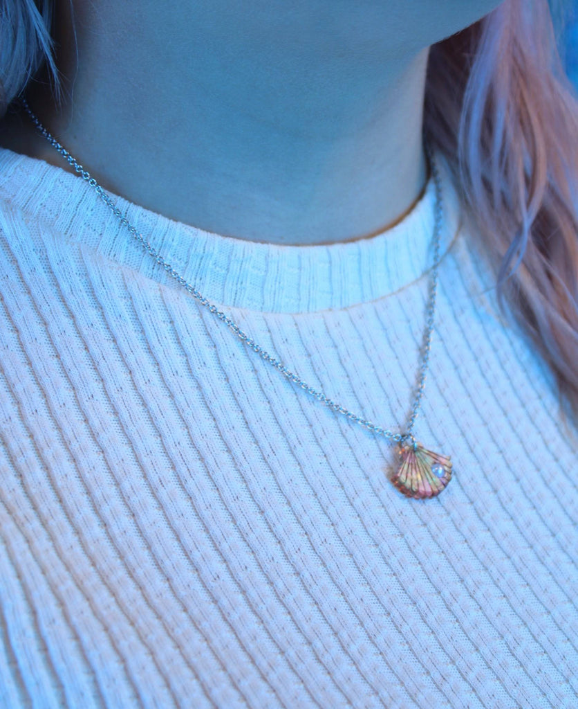 Abalone Shell Pendant Necklace - Sour Cherry