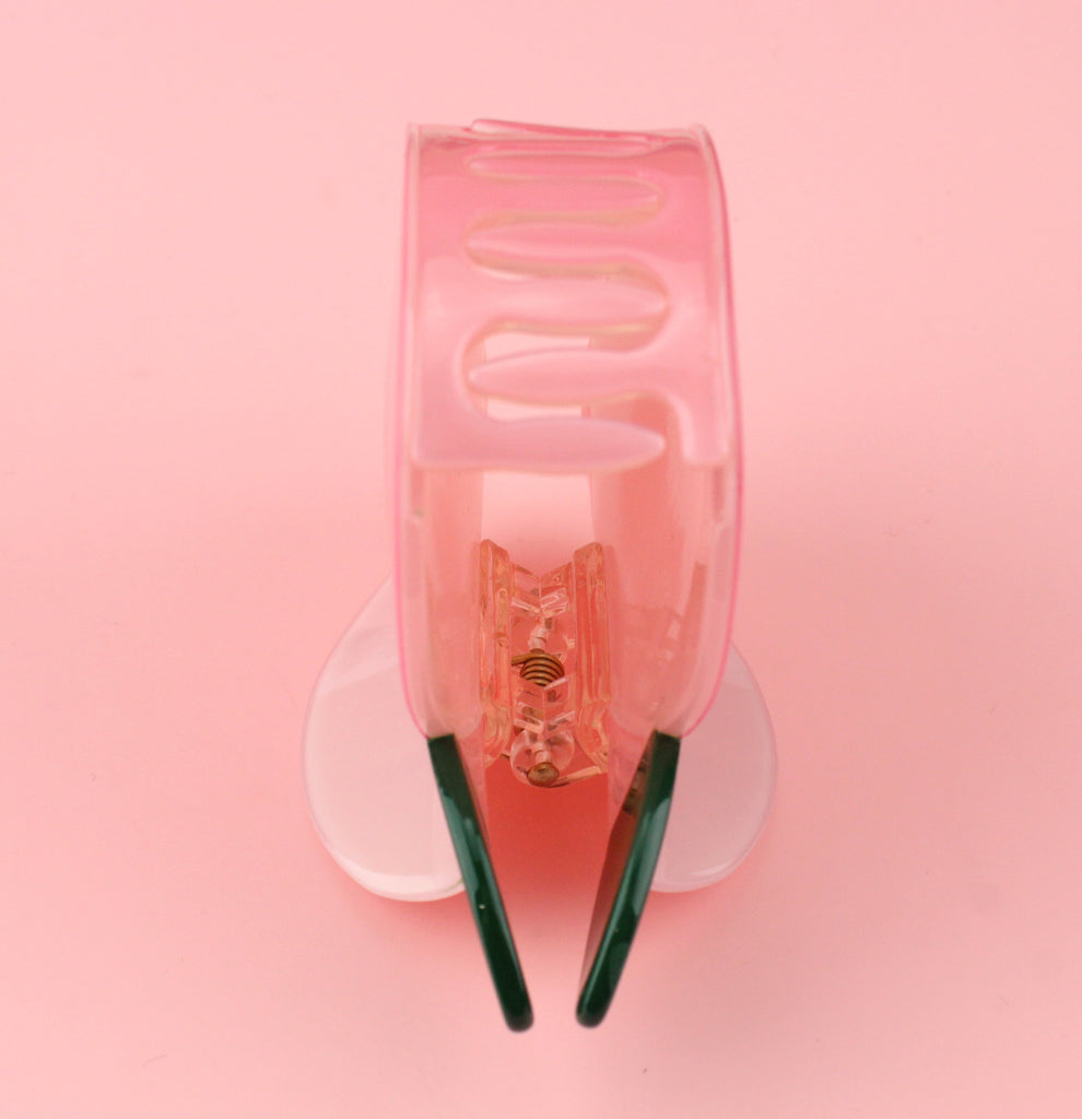 Peach shaped 3d claw clip - showing the bottom of the hair clip