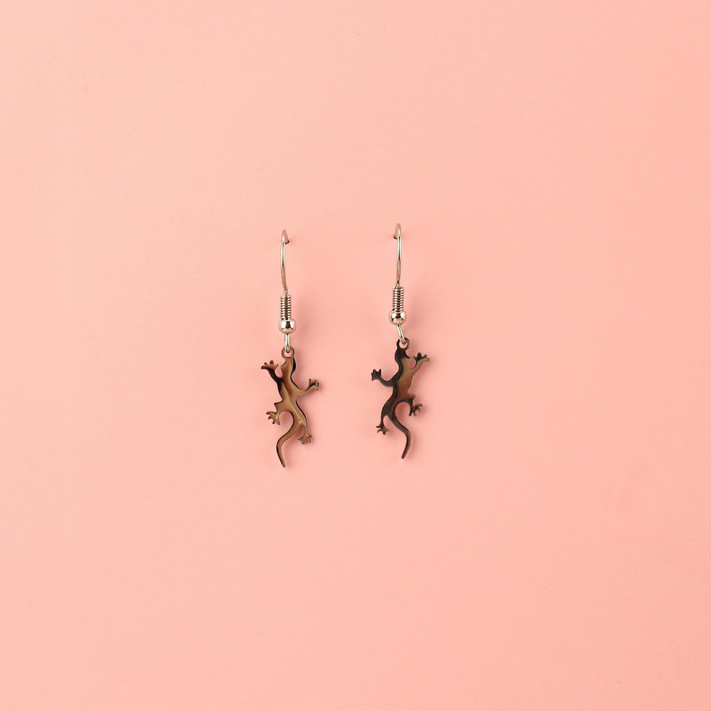 Stainless steel lizard-shaped charms on stainless steel earwires