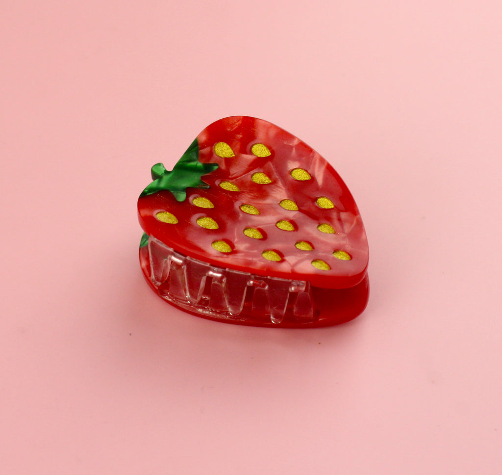 mini strawberry claw clip