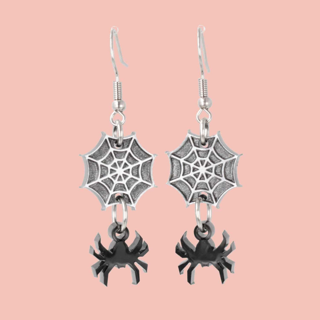 No Web Home Spider Earrings - Sour Cherry