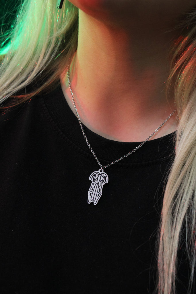 Maneater Praying Mantis Necklace - Sour Cherry