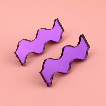 Purple wavy hair clips with a mirror effect
