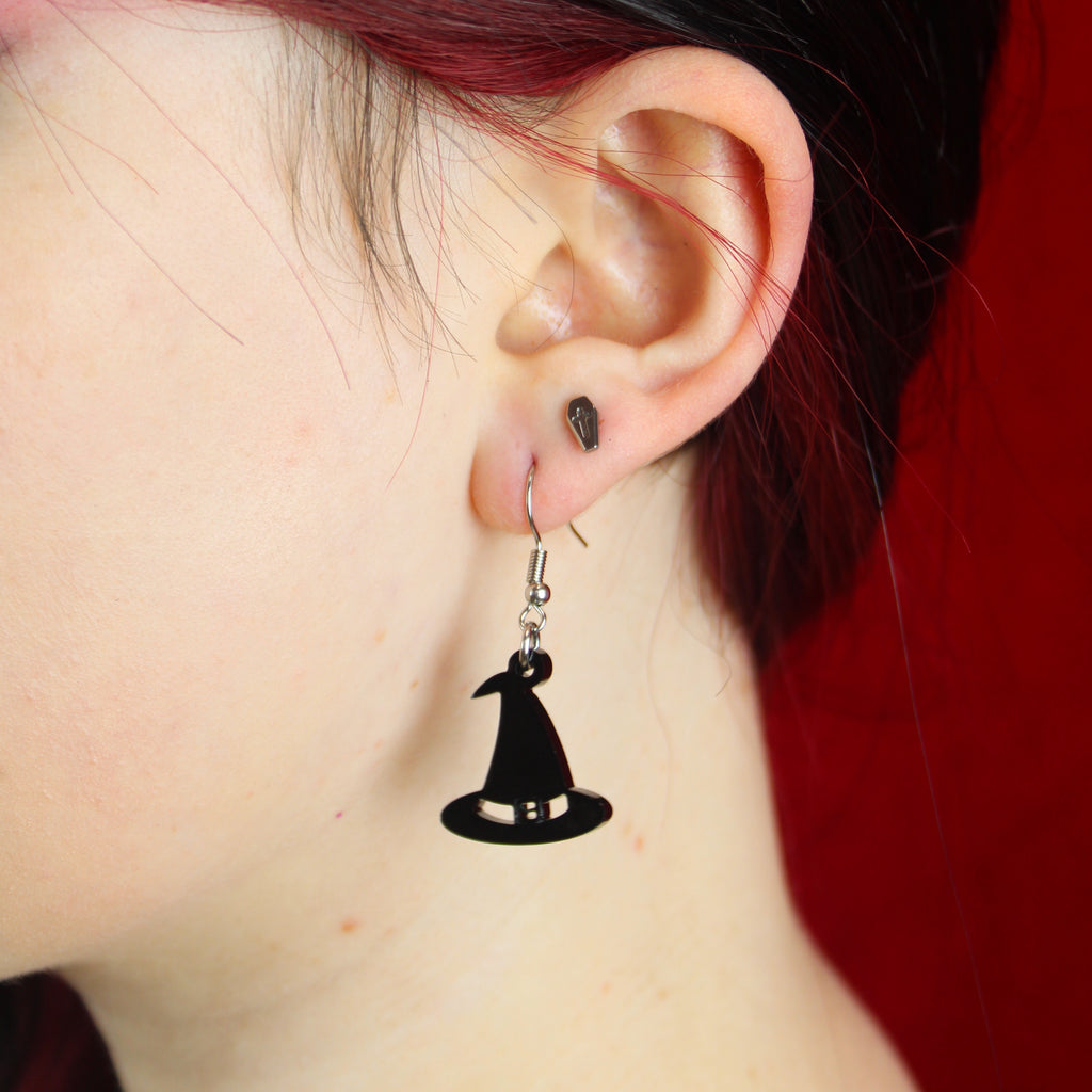 Witches' Hat Earrings - Sour Cherry
