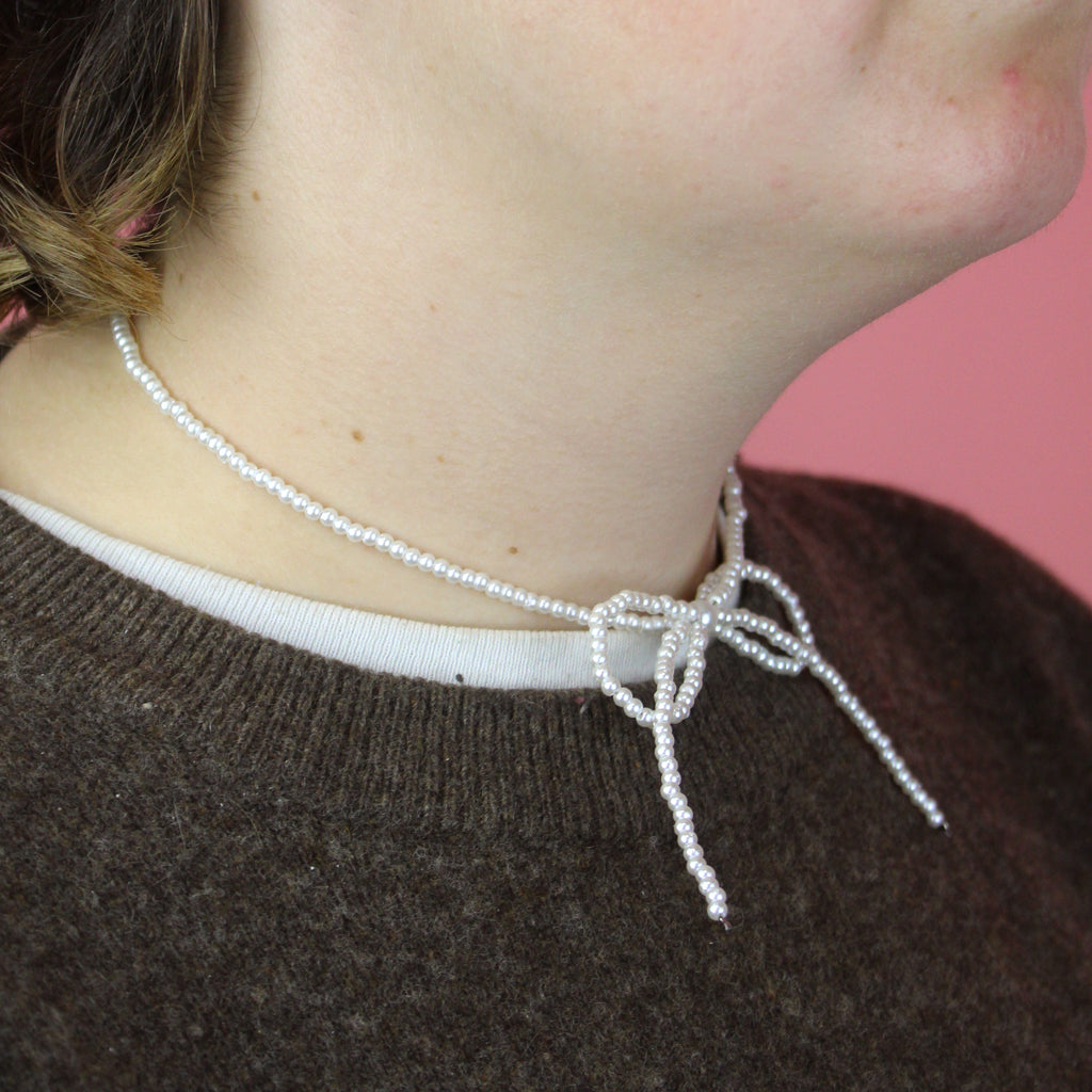 Beaded Bow Choker - White - Sour Cherry