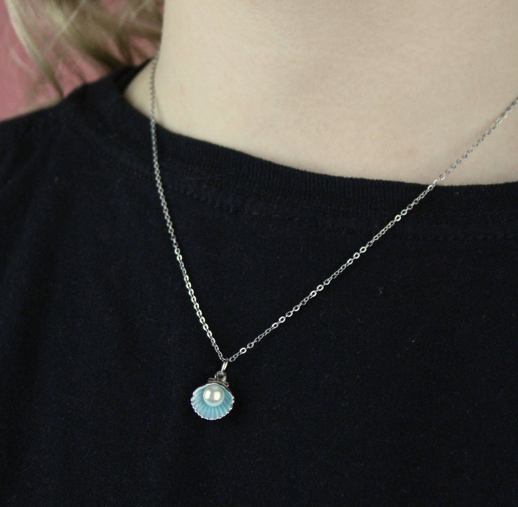 Beachy Keen Necklace (Blue) - Sour Cherry