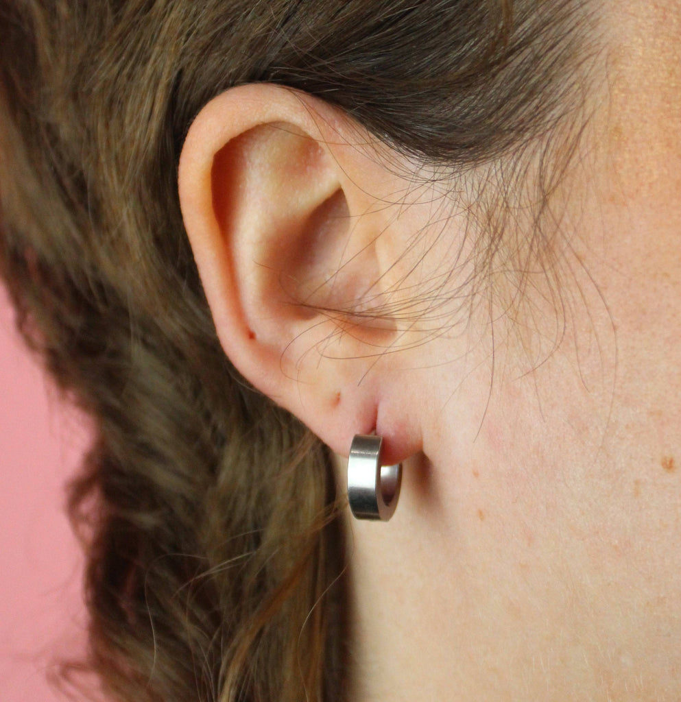 Huggie Hoop Earrings - Sour Cherry