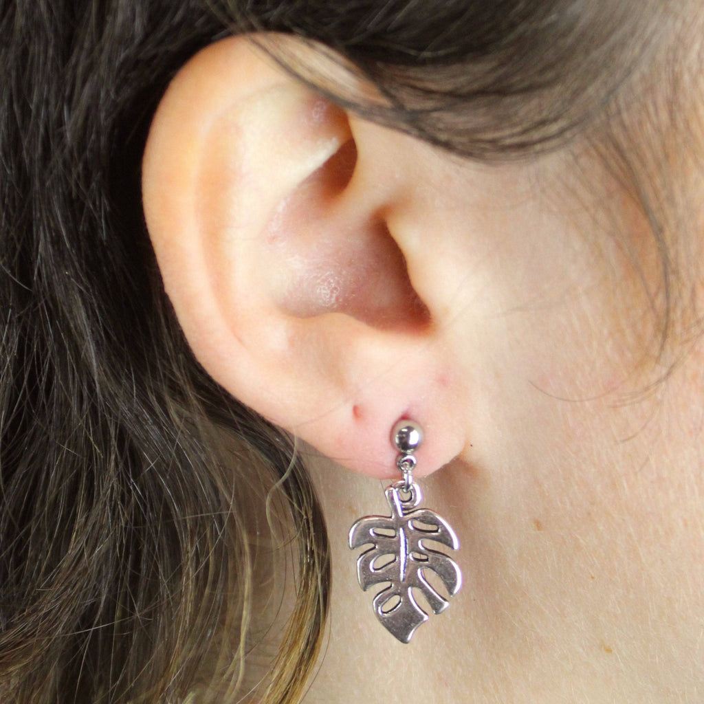 Monstera Earrings - Sour Cherry