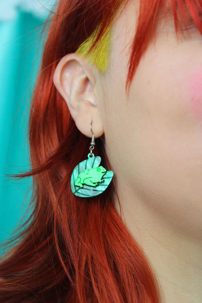 Quite Ribbiting Earrings - Sour Cherry