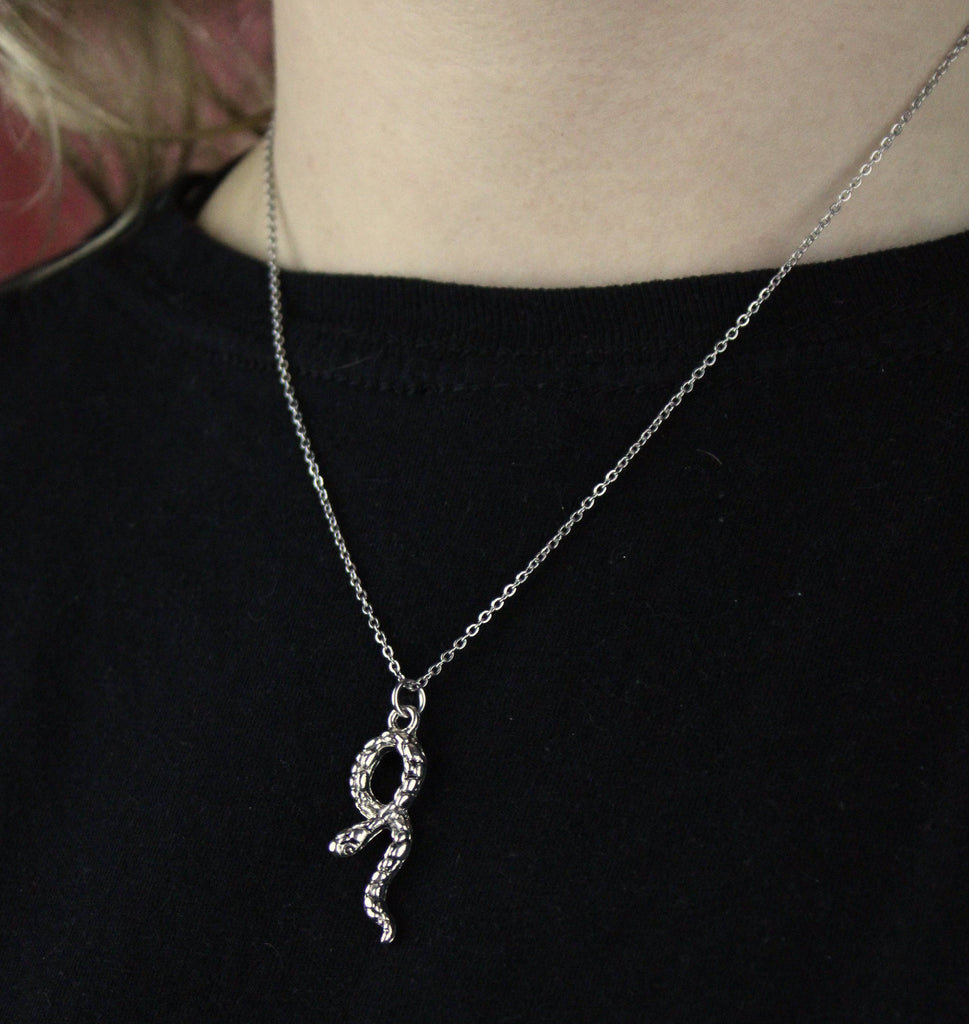 Snake Necklace - Sour Cherry