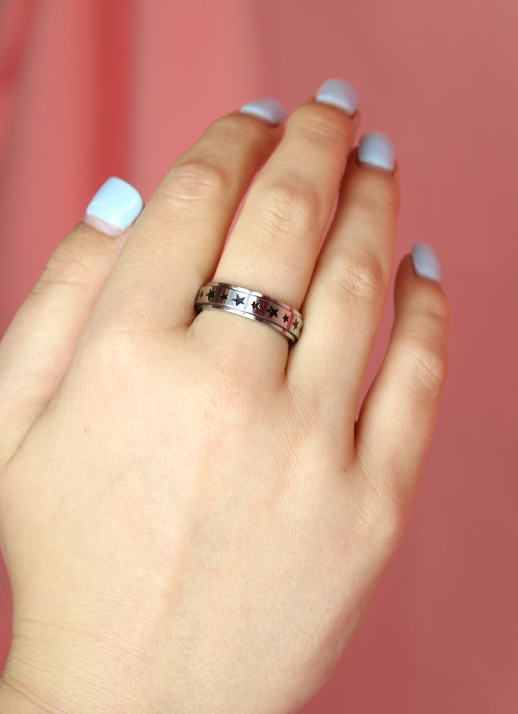 Written In The Stars Spinner Ring - Sour Cherry