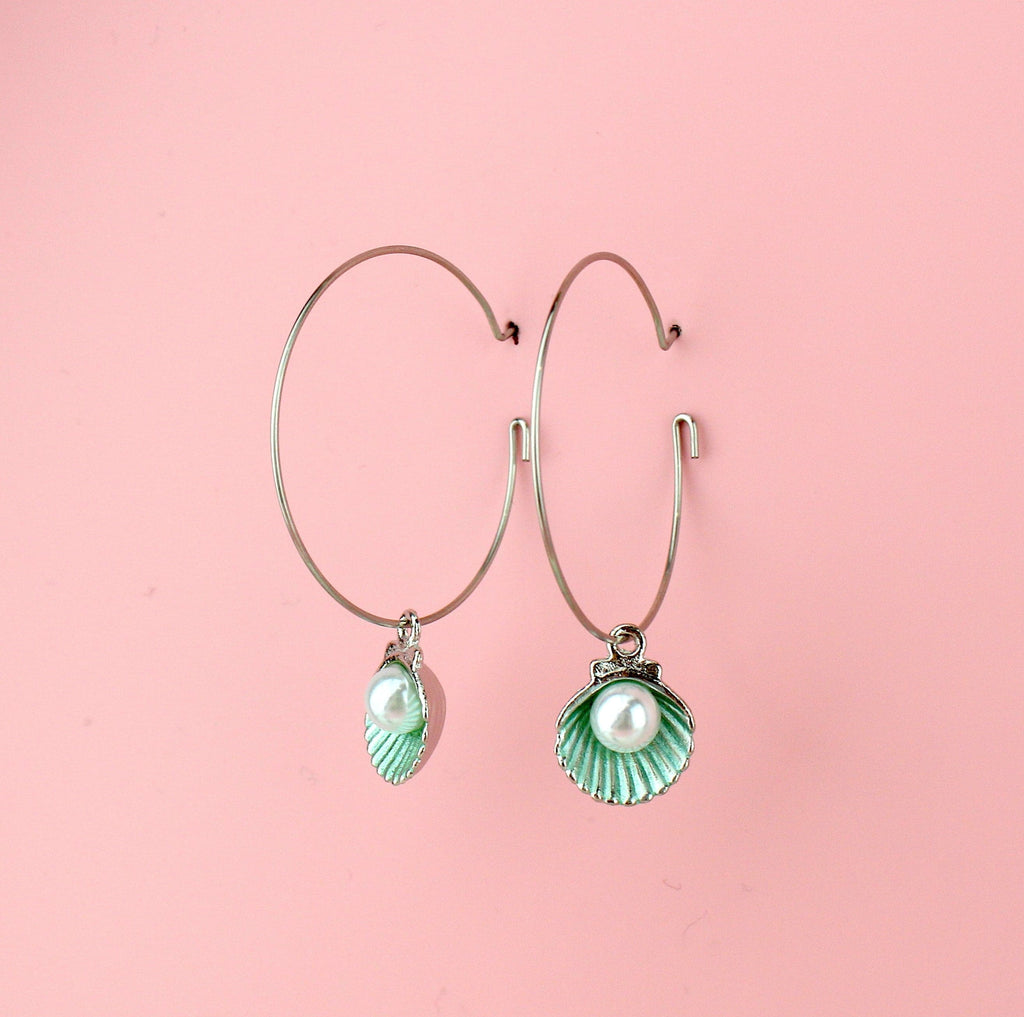 Beachy Keen Earrings (Green) - Sour Cherry