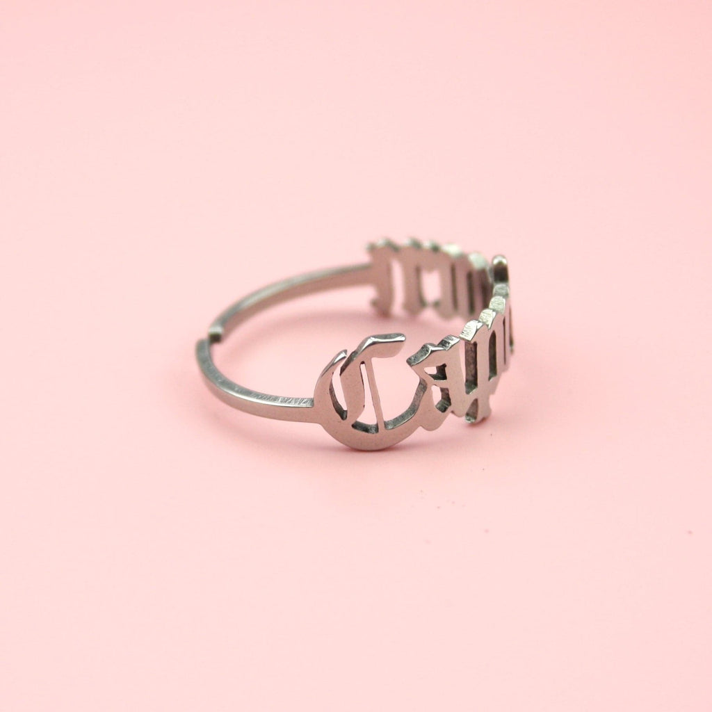 Capricorn Zodiac Ring - Sour Cherry