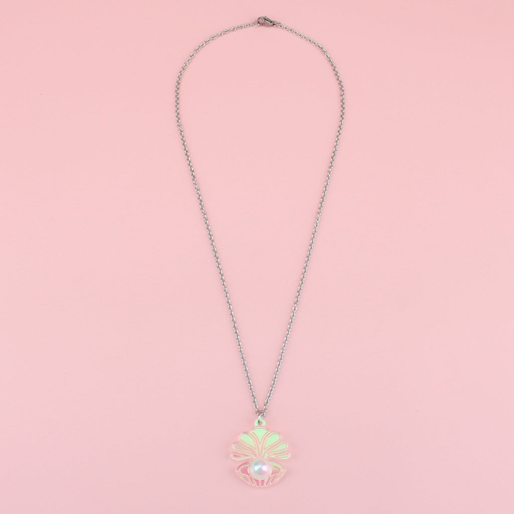 Iridescent Clam Shell Pendant Necklace - Sour Cherry