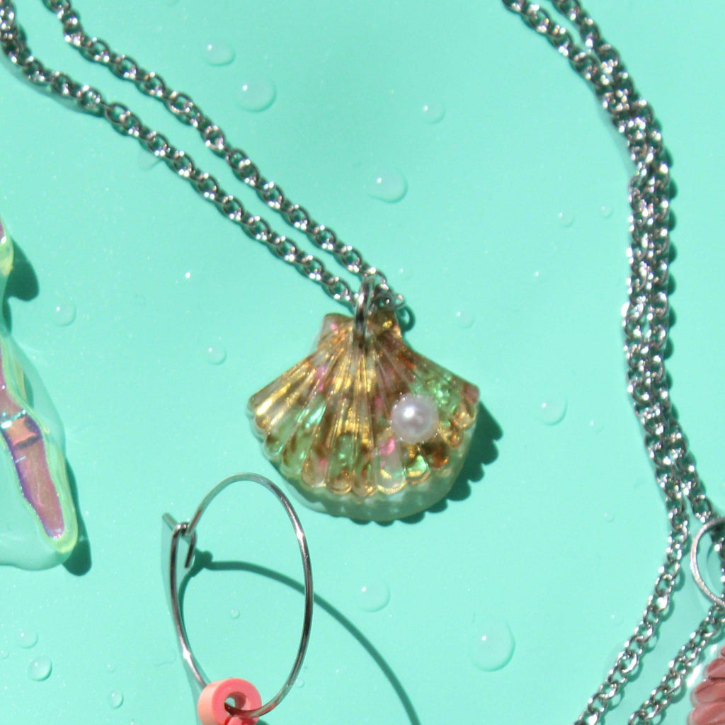 Abalone Shell Pendant Necklace - Sour Cherry