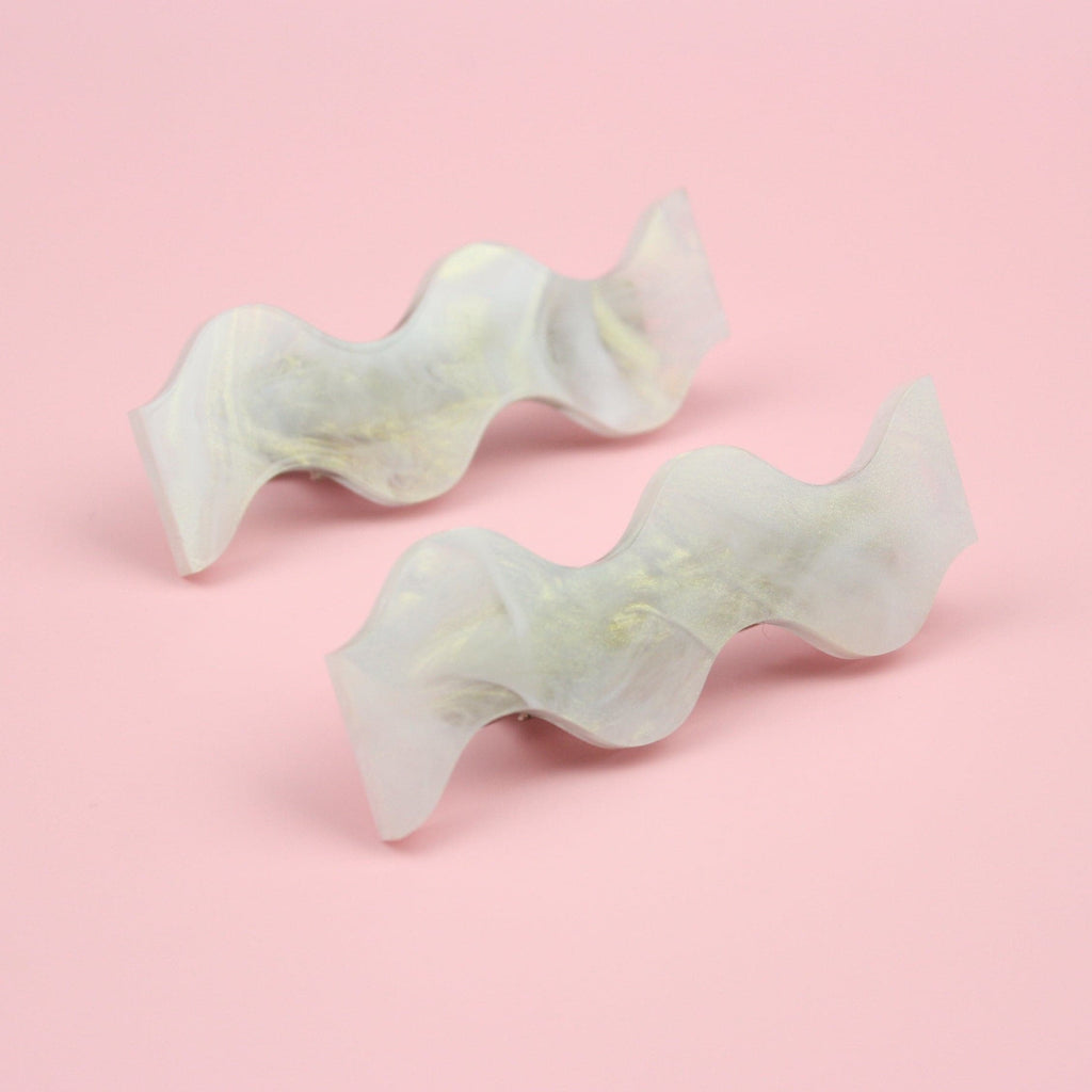 Almond Wavy Hair Clips - Sour Cherry