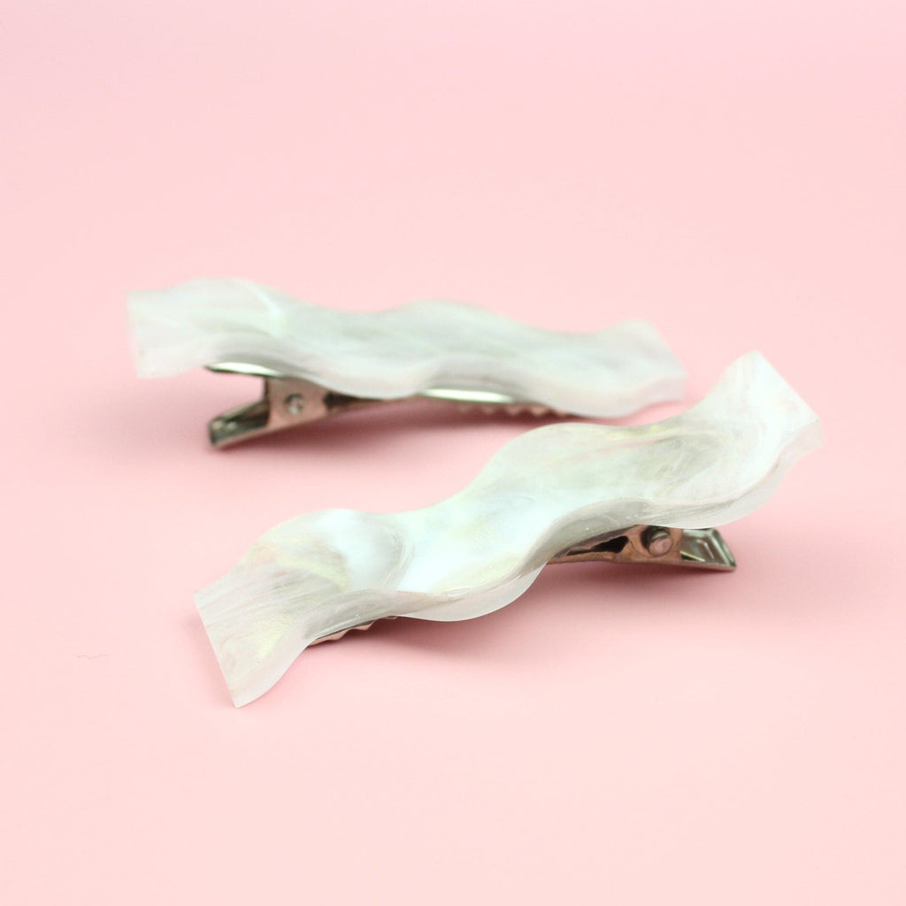 Almond Wavy Hair Clips - Sour Cherry