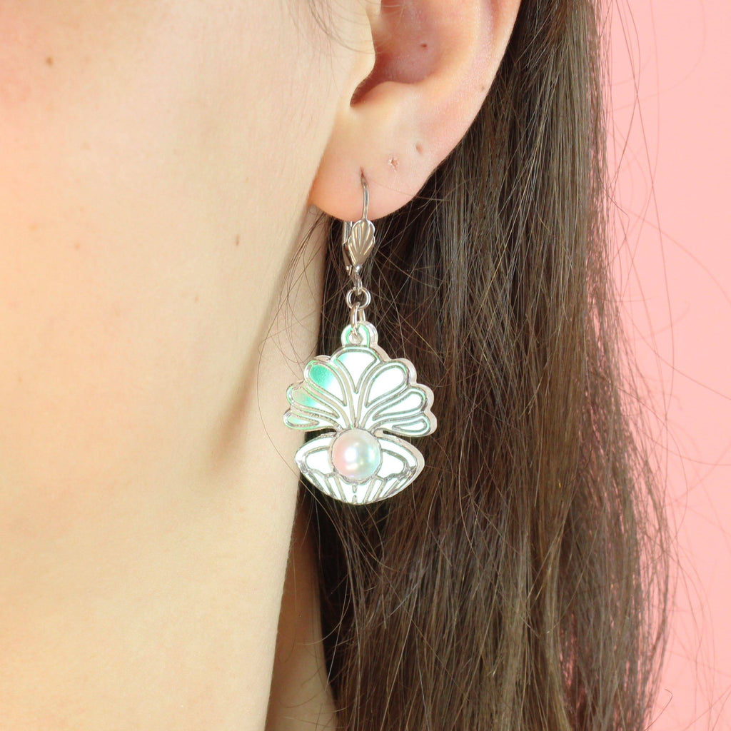 Iridescent Clam Shell Earrings - Sour Cherry
