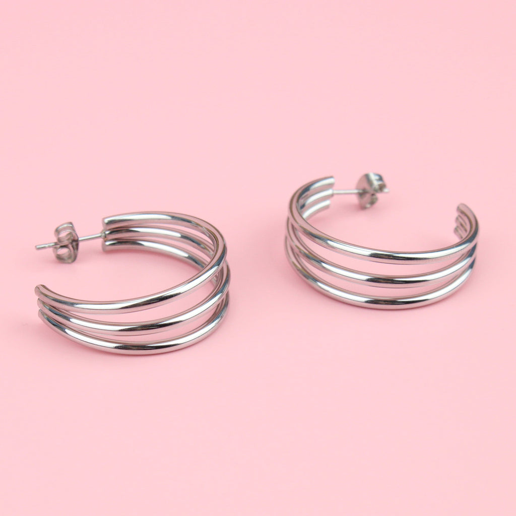 Stainless steel hoops with a triple hoop effect