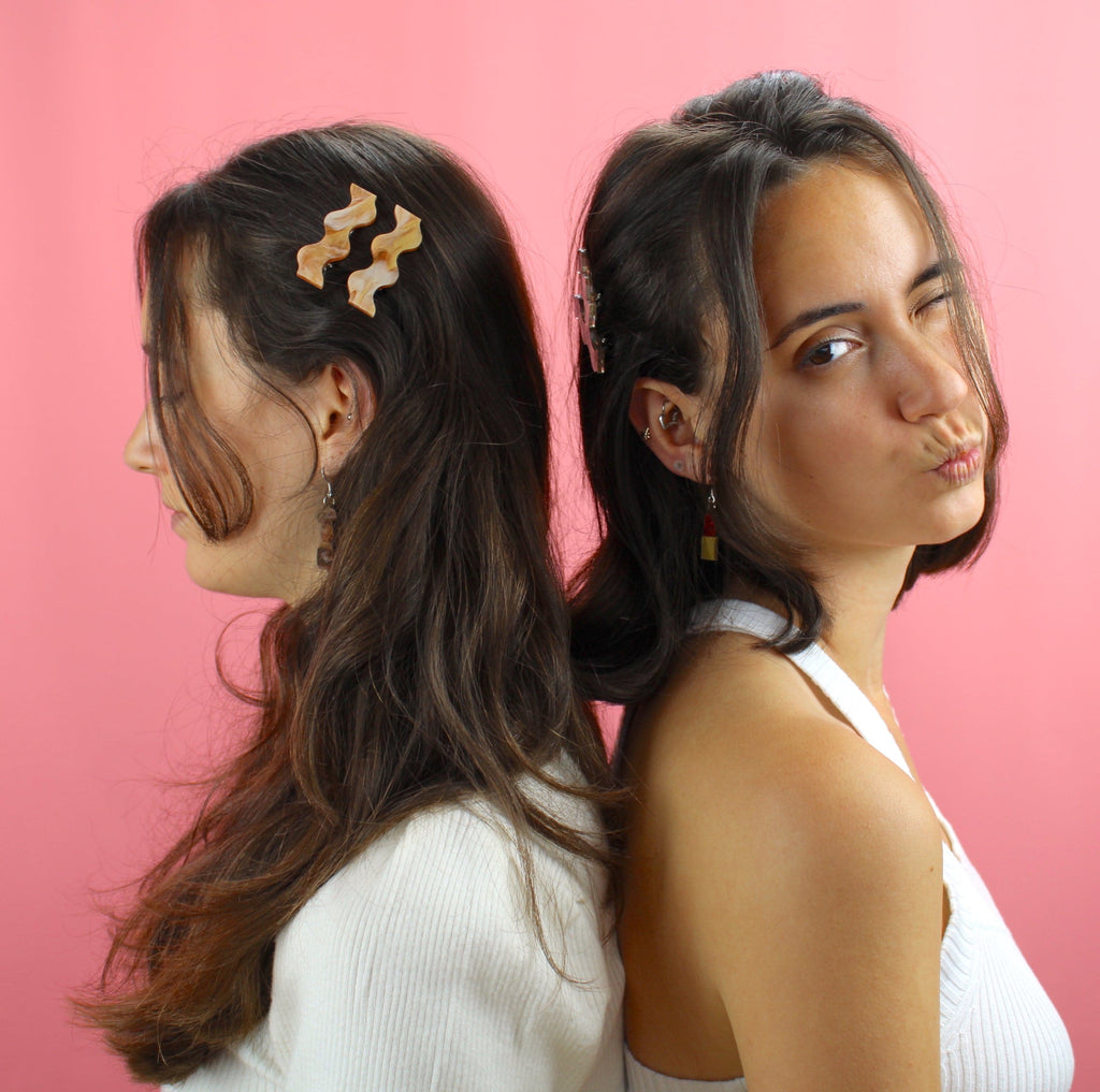 Pecan Wavy Hair Clips - Sour Cherry