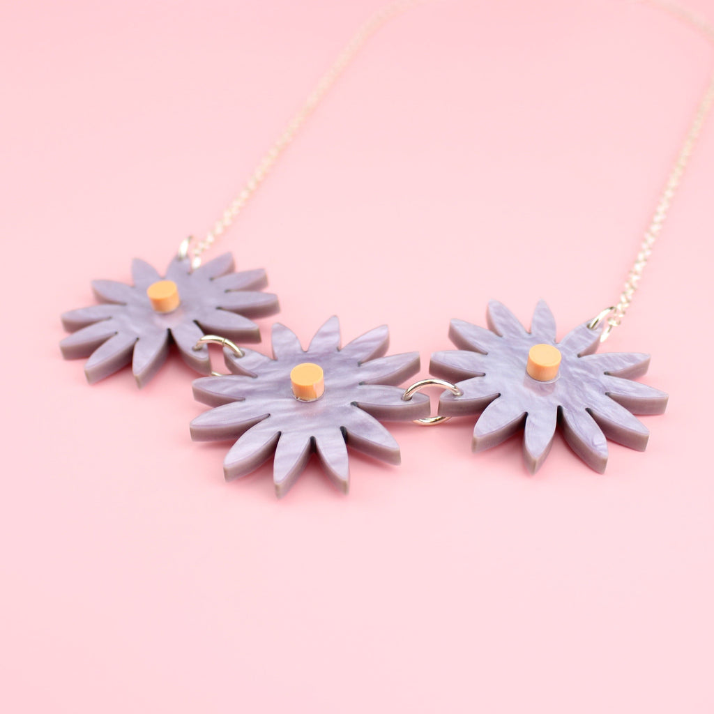 Lilac Daisy Daisy Give Me Your Answer Do Necklace (Sterling Silver) - Sour Cherry