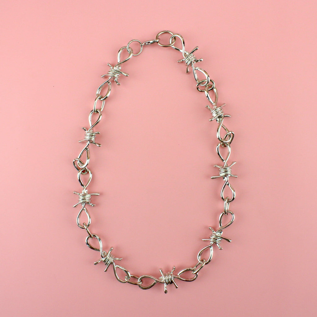 Chunky necklace with ultra-thick barbed wire detailing